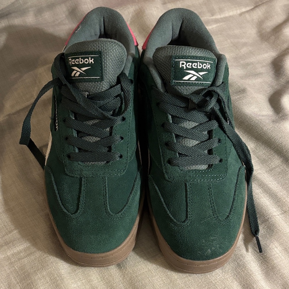 Reebok Women’s Dark Green Sneakers with Pink Accents